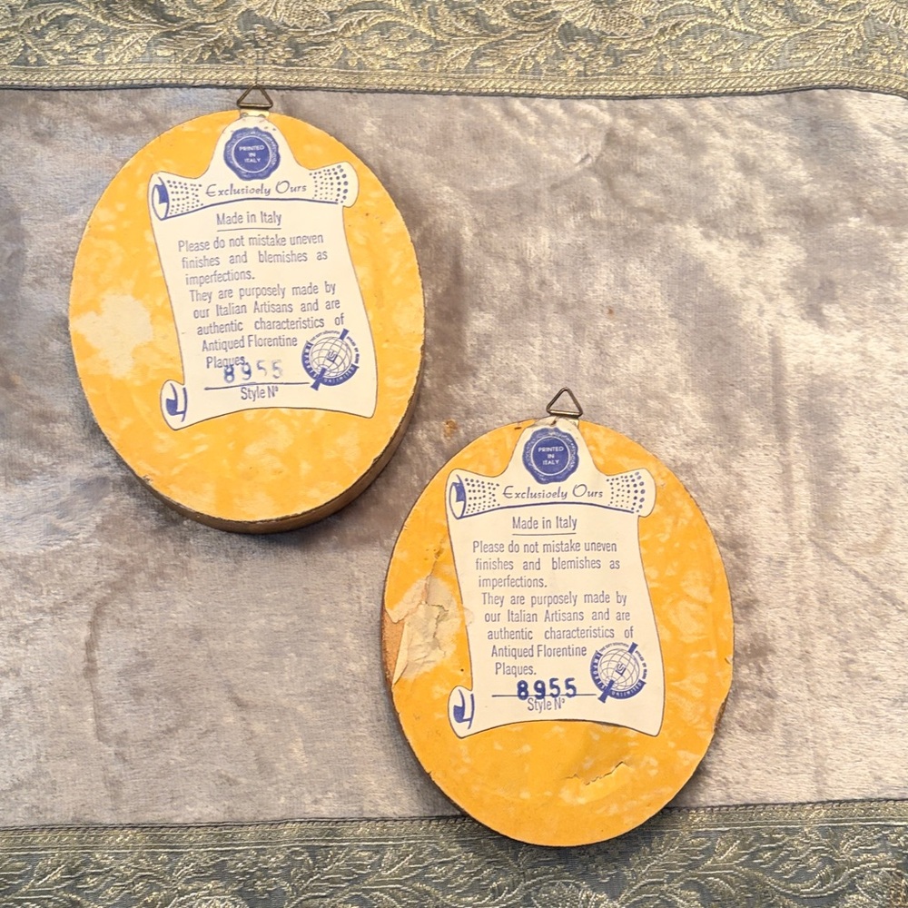 Vintage Italian Gold Oval Wall Art Set - Picture 5 of 8